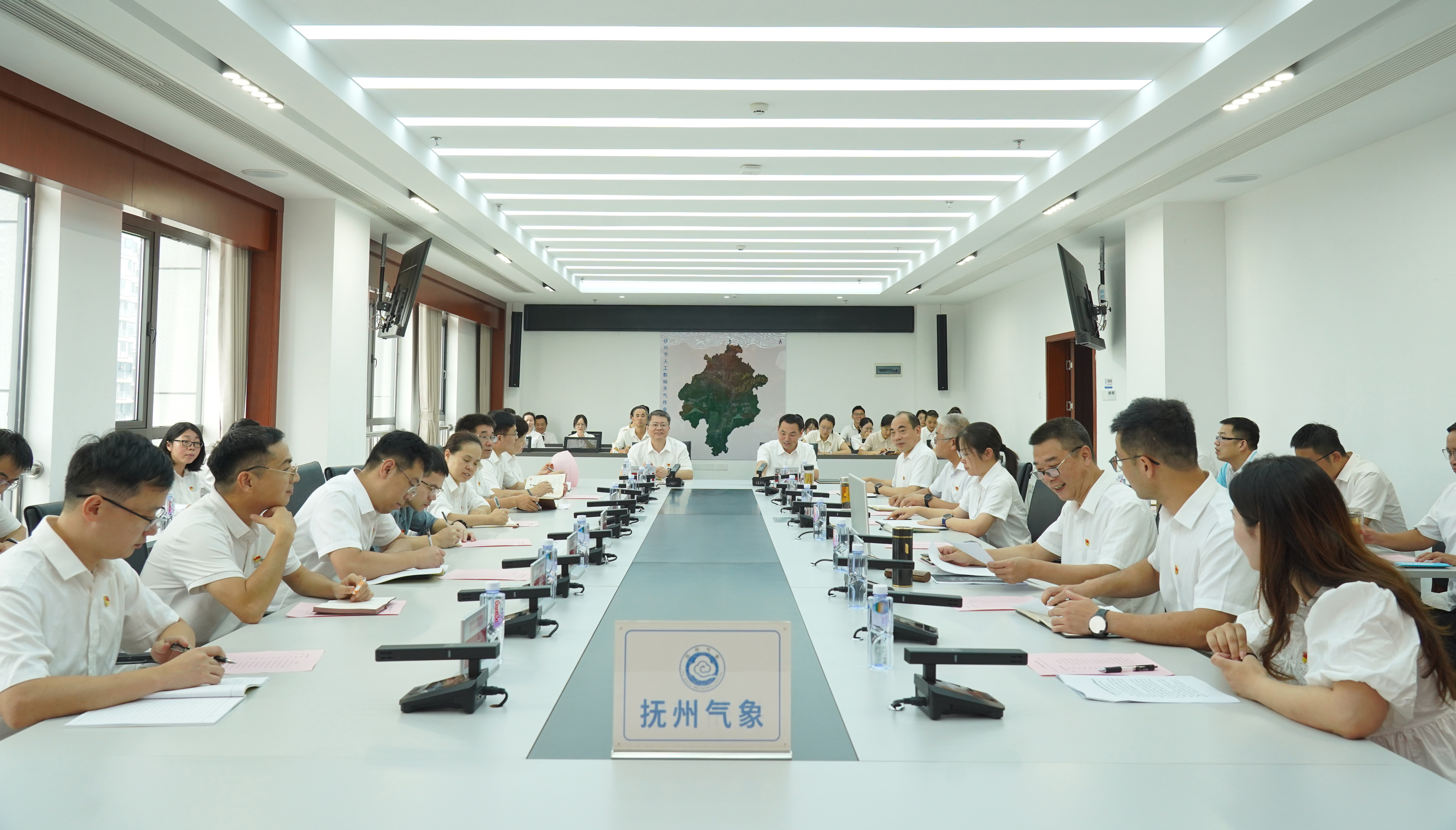 市检察院联合市气象局开展主题党日活动